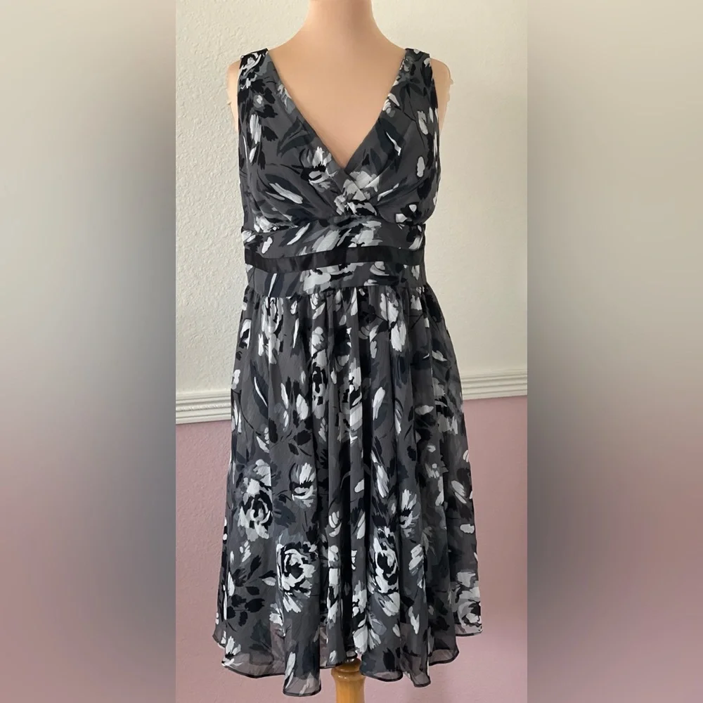 Studio I Petite dress size 12P - Picture 1 of 10
